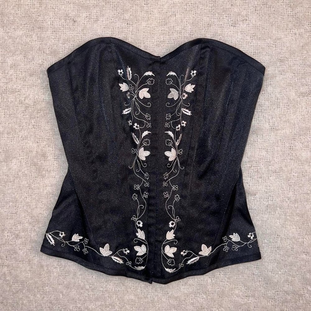 Women's Black and White Corset